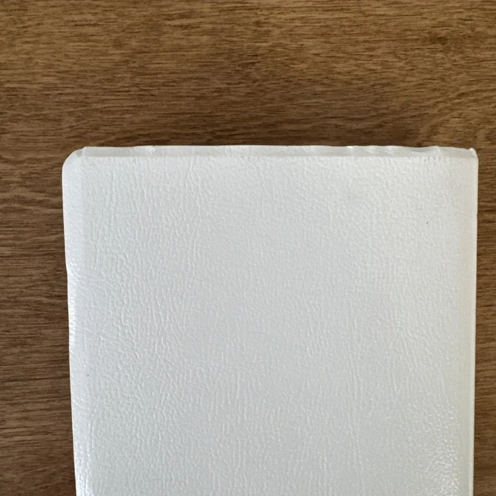 Thomas Nelson KJV Holy Bible Vintage 1983 White Red Letter